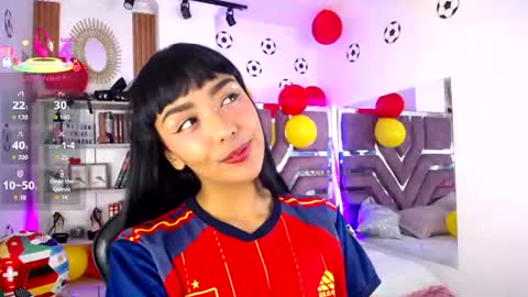 Snapshot of violett_garden chatting on June 2026 11:03:02 AM Violet online show from June 2026 11:03:02 AM