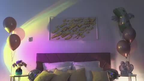 Snapshot of violetta_finch chatting on June 2026 11:03:01 AM violetta_finch online show from June 2026 11:03:01 AM