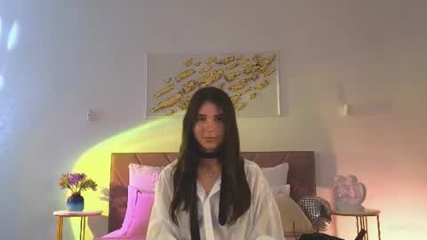 Snapshot of violetta_finch chatting on July 2026 01:03:01 PM violetta_finch online show from July 2026 01:03:01 PM