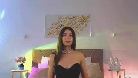 Snapshot of violetta_finch chatting on July 2026 11:53:01 AM violetta_finch online show from July 2026 11:53:01 AM