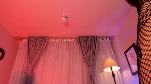 Violetta nur online show from October 2025 12:53:01 AM