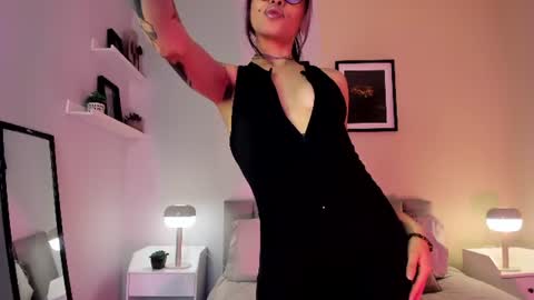 Snapshot of violetta_nur chatting on June 2026 09:28:02 PM Violetta nur online show from June 2026 09:28:02 PM