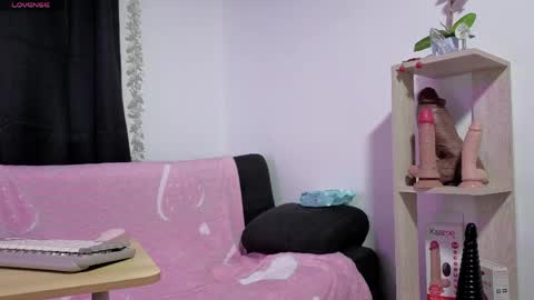 violettaarojass online show from April 2026 09:58:02 AM