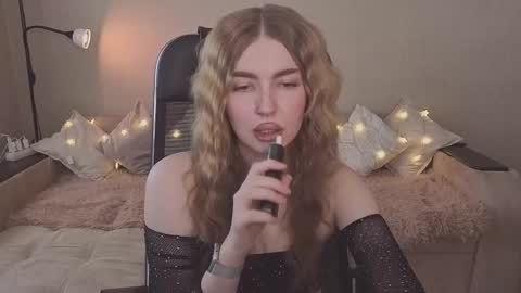 ViolettaOtis online show from February 2026 12:56:02 PM