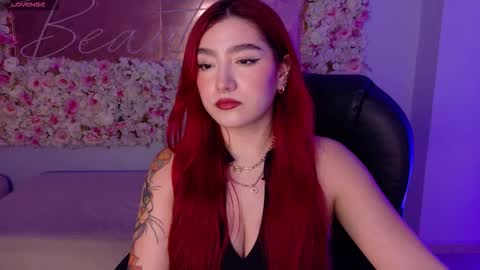 Violett Castel online show from January 2026 06:33:02 PM