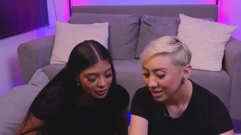 Violet online show from December 2024 02:45:02 AM