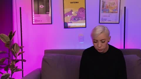 Violet online show from February 2026 12:07:02 AM