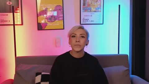 Violet online show from March 2026 01:44:01 AM