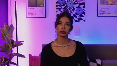 Snapshot of violettgrey_ chatting on June 2026 02:46:02 AM Violet online show from June 2026 02:46:02 AM