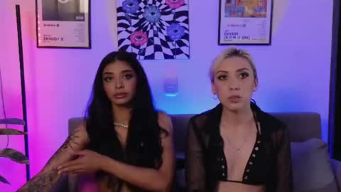 Snapshot of violettgrey_ chatting on June 2026 01:52:01 AM Violet online show from June 2026 01:52:01 AM