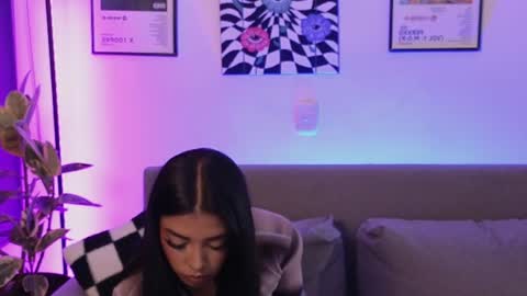 Snapshot of violettgrey_ chatting on July 2026 01:10:02 AM Violet online show from July 2026 01:10:02 AM