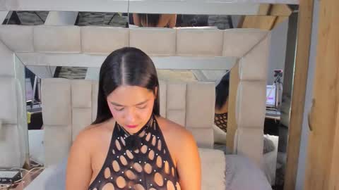 Snapshot of violetwillians chatting on March 2026 07:31:01 PM VIOLET online show from March 2026 07:31:01 PM