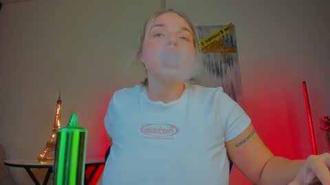 Violla online show from December 2024 01:51:01 AM