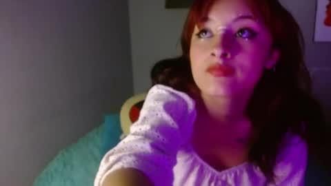 Snapshot of viollet_saens chatting on May 2026 07:11:01 PM viollet_saens online show from May 2026 07:11:01 PM