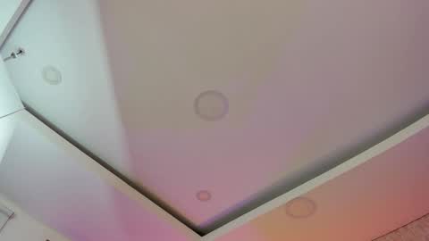 VIOLLET online show from February 2026 07:43:02 PM