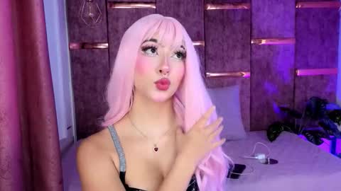 viollettebylyly online show from December 2025 12:14:02 PM