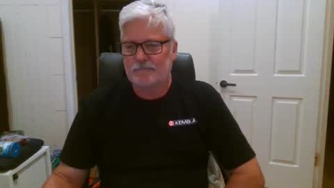 viper654321 online show from October 2025 07:42:02 AM