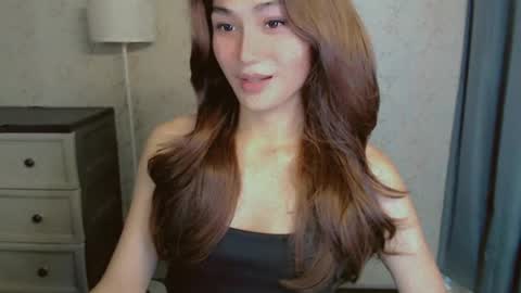 Snapshot of virgenpearl chatting on July 2026 02:27:01 AM Pearl online show from July 2026 02:27:01 AM