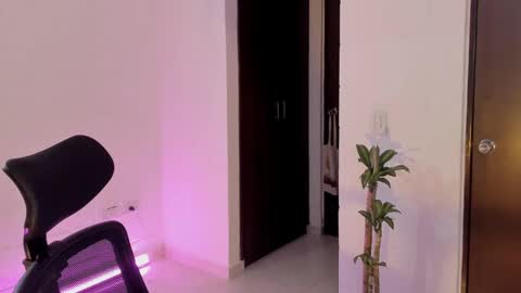 Lu online show from January 2025 01:27:01 AM