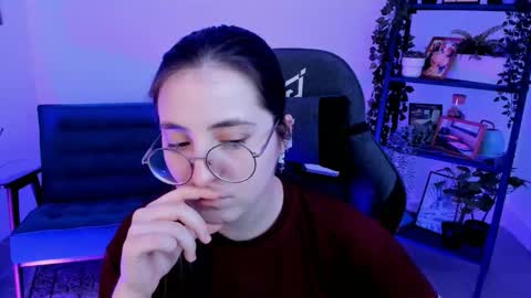 Snapshot of virtualvoyant chatting on October 2025 03:31:02 PM your love online show from October 2025 03:31:02 PM