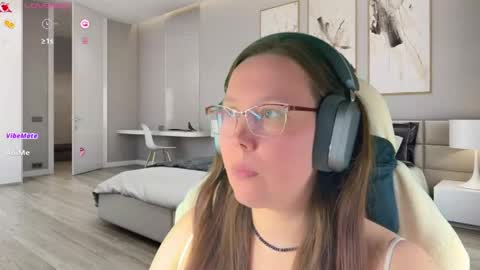 Snapshot of visecret chatting on May 2026 11:48:01 AM Victoria Romans online show from May 2026 11:48:01 AM