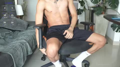 Snapshot of vito_benz chatting on May 2026 03:08:01 PM VITO BENZ online show from May 2026 03:08:01 PM