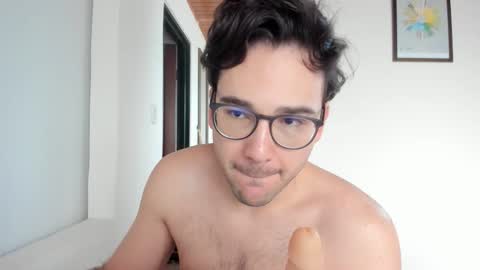 Vito Ferrer online show from February 2026 12:17:02 PM