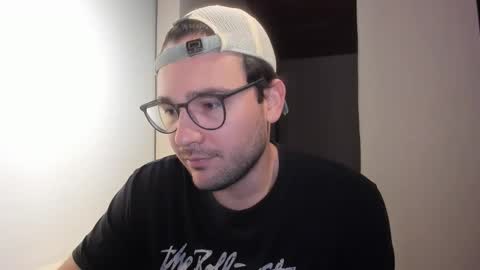 Vito Ferrer online show from March 2026 02:50:02 AM