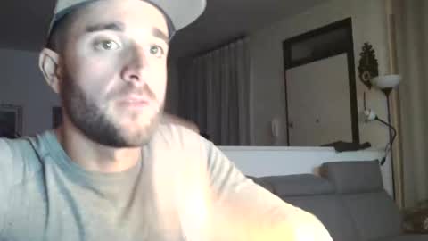 Snapshot of vittorio20cm chatting on December 2024 05:13:01 PM vittorio20cm online show from December 2024 05:13:01 PM