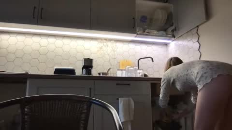 Snapshot of viv983161 chatting on October 2025 12:16:01 PM viv983161 online show from October 2025 12:16:01 PM