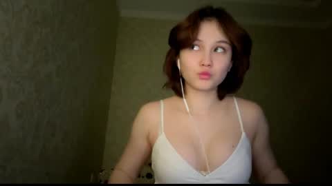 Sonya online show from April 2026 03:28:01 PM