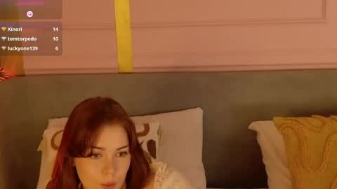 vivi_west online show from May 2026 05:19:02 PM