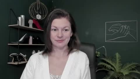 Snapshot of vivian_dream chatting on February 2026 08:19:02 AM Vivian online show from February 2026 08:19:02 AM