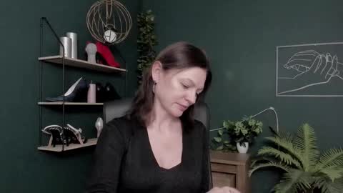 Snapshot of vivian_dream chatting on February 2026 07:01:01 AM Vivian online show from February 2026 07:01:01 AM