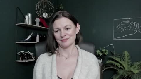 Snapshot of vivian_dream chatting on February 2026 07:07:01 PM Vivian online show from February 2026 07:07:01 PM