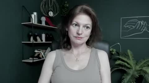 Snapshot of vivian_dream chatting on July 2026 05:48:01 AM Vivian online show from July 2026 05:48:01 AM