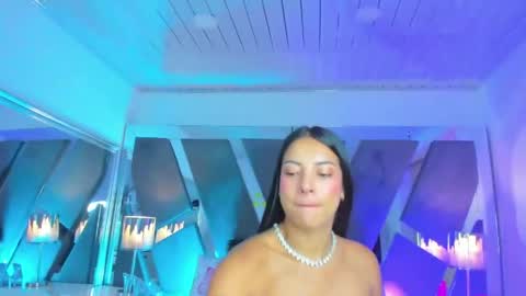 Vivian Monroe online show from April 2026 10:59:01 AM