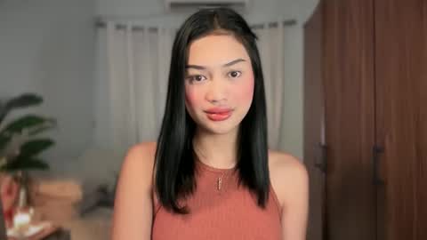 Snapshot of vivian_roberts chatting on May 2026 09:44:02 PM Vivian online show from May 2026 09:44:02 PM