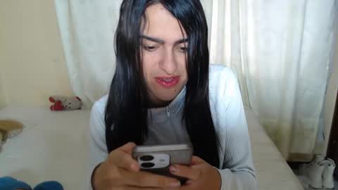 Snapshot of vivianalatin chatting on February 2026 12:32:01 PM instagram Viviana73215 online show from February 2026 12:32:01 PM