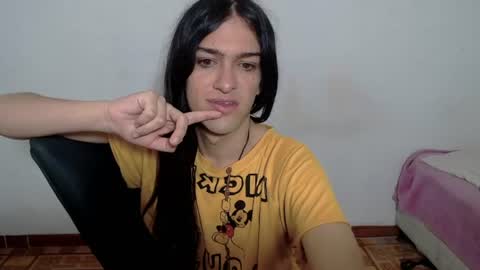 Snapshot of vivianalatin chatting on July 2026 02:07:02 PM instagram Viviana73215 online show from July 2026 02:07:02 PM