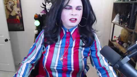 Snapshot of vivianfrost chatting on September 2025 03:47:02 PM VivianFrosty online show from September 2025 03:47:02 PM