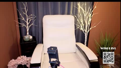 Snapshot of vivianluxe chatting on February 2026 12:51:02 AM VivianLuxe online show from February 2026 12:51:02 AM