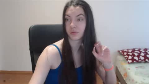 Snapshot of vivianngray chatting on January 2025 11:05:01 AM Vivian Gray online show from January 2025 11:05:01 AM