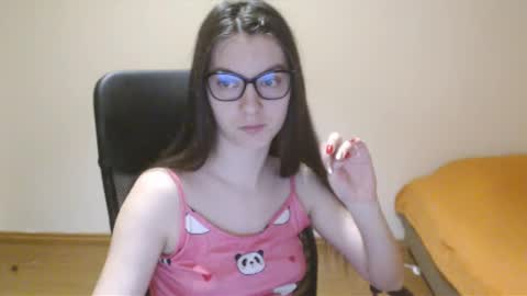 Snapshot of vivianngray chatting on February 2025 03:59:02 PM Vivian Gray online show from February 2025 03:59:02 PM