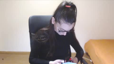 Snapshot of vivianngray chatting on February 2025 04:58:02 PM Vivian Gray online show from February 2025 04:58:02 PM