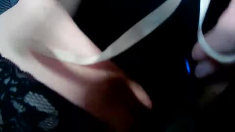 Vivians Roses online show from March 2026 11:13:01 PM