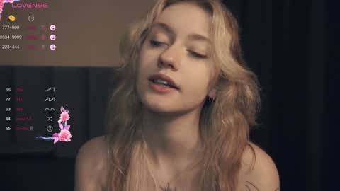 Nelly and Mari online show from March 2025 09:11:02 PM