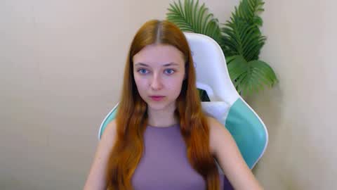 Vivien online show from March 2025 12:54:02 AM