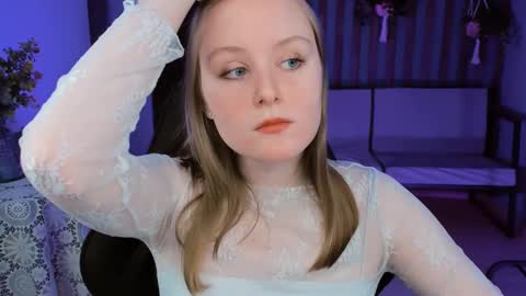 Vivien online show from February 2025 09:05:01 AM