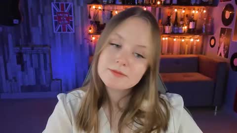 Vivien online show from February 2025 02:31:02 PM